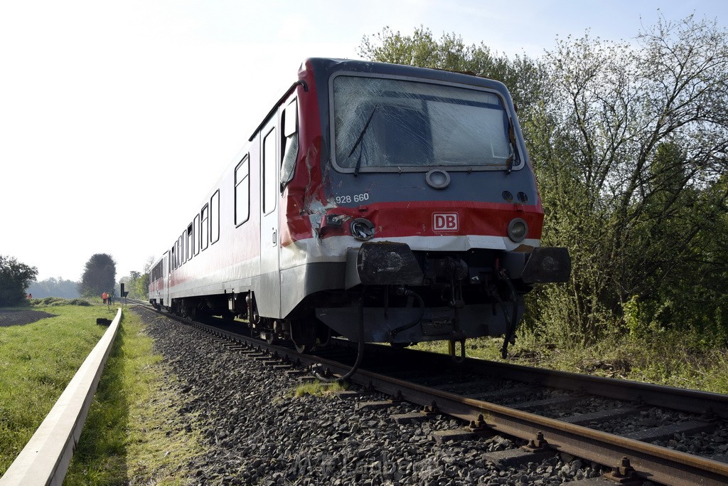 Schwerer VU LKW Zug Bergheim Kenten Koelnerstr P053.JPG - Miklos Laubert